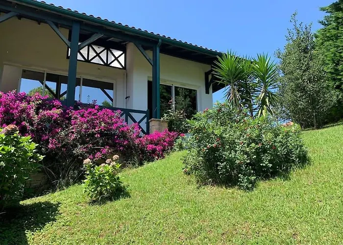 Ongizatea Maison D'architecte A 10 Minutes De St Jean De Luz Вилла Уррюнь